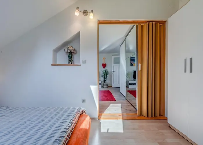 Bacvice With Free Parking * Split