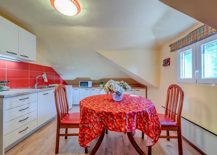 Apartment Bacvice Holiday With Free Parking