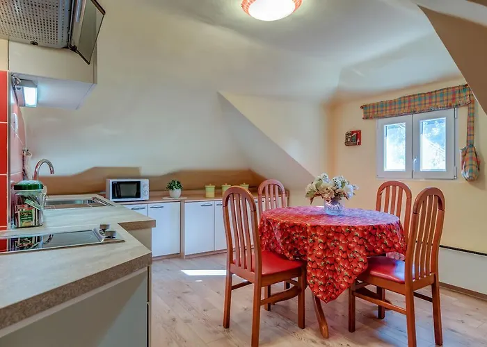 Apartment Apartment Bacvice Holiday With Free Parking Split