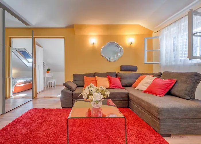 Apartment Bacvice Holiday With Free Parking Split